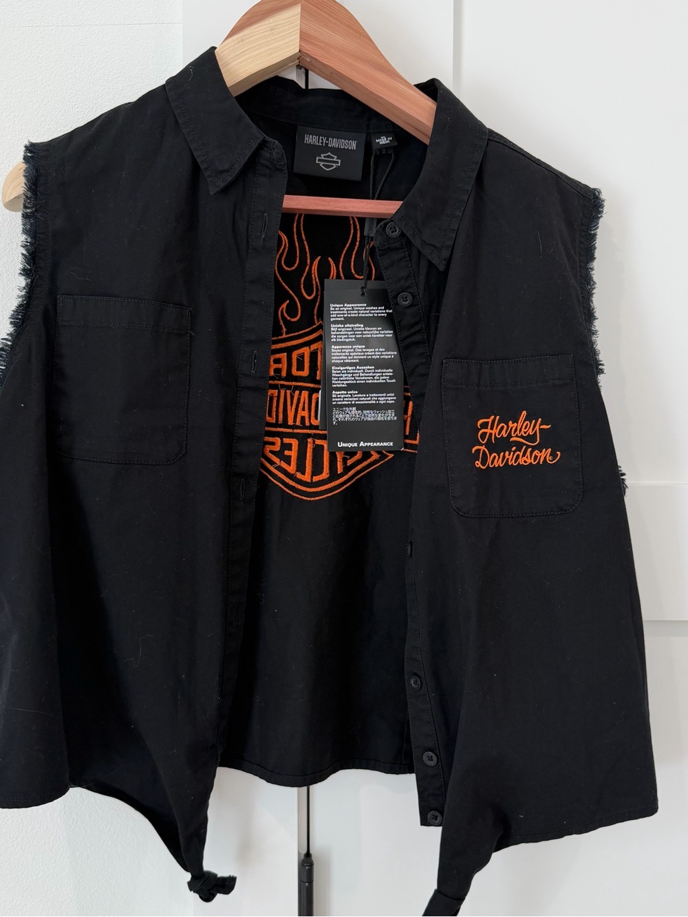Harley-Davidson Black Sleeveless Jacket with Orange Accent Stitching - Picture 1 of 3